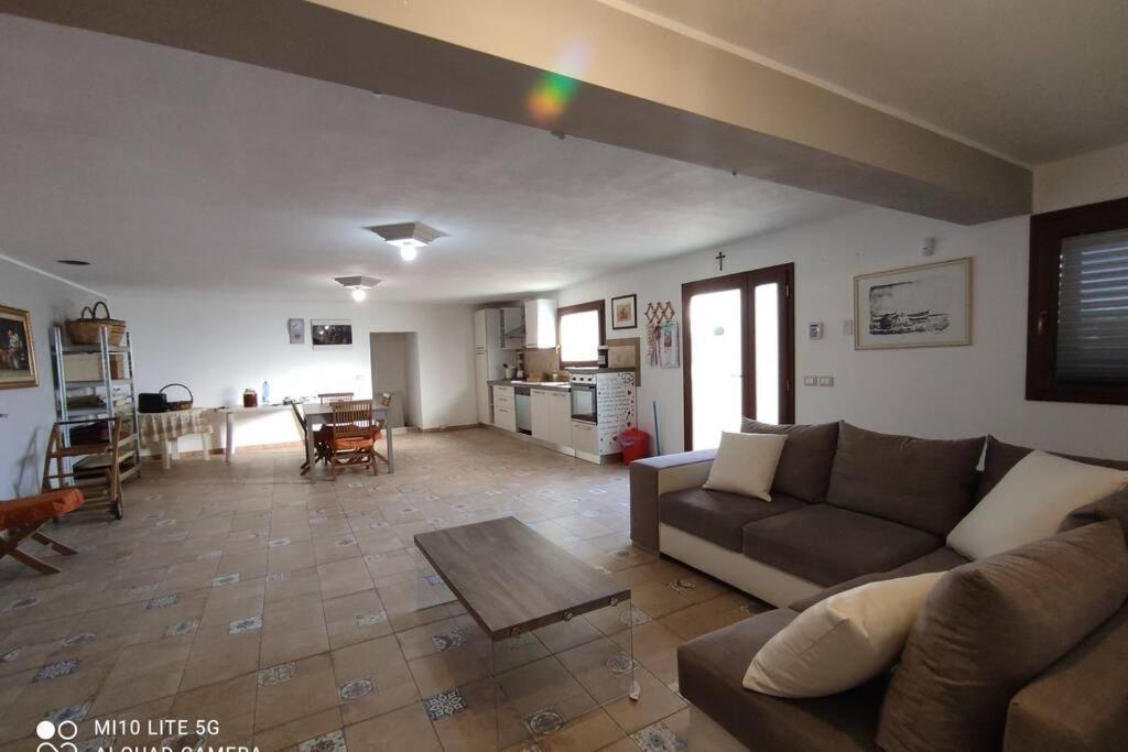 Casa Relax In Periferia Con Ingresso E Parcheggio Privato. Lejlighed Zimmardo Eksteriør billede
