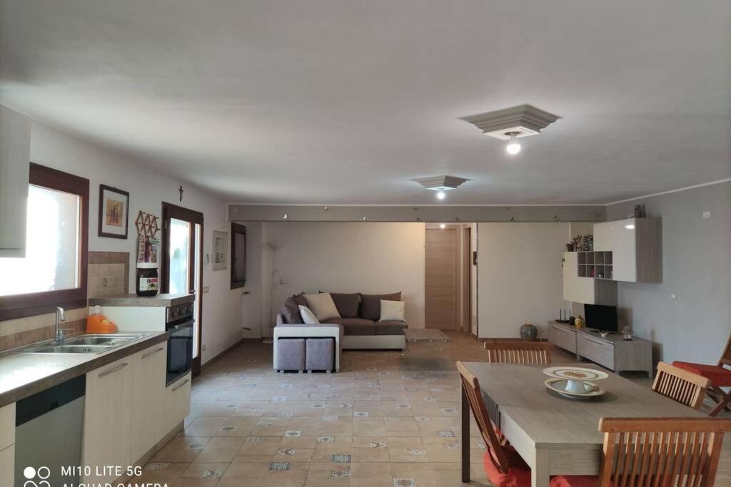 Casa Relax In Periferia Con Ingresso E Parcheggio Privato. Lejlighed Zimmardo Eksteriør billede