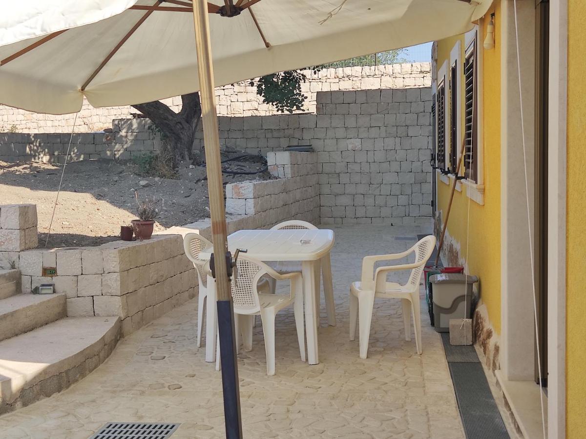 Casa Relax In Periferia Con Ingresso E Parcheggio Privato. Lejlighed Zimmardo Eksteriør billede